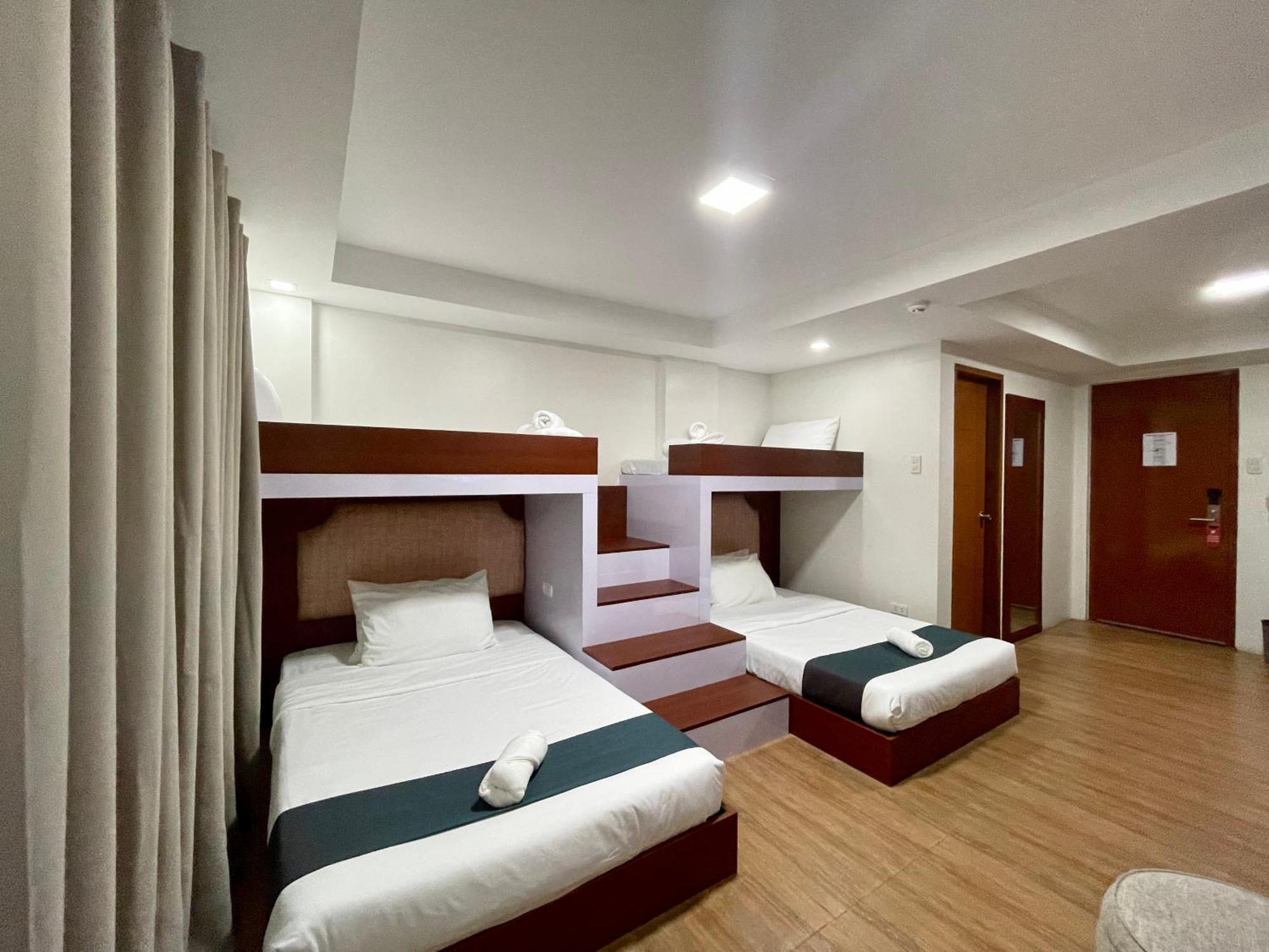 Staycation Hotel San Jose  Zewnętrze zdjęcie