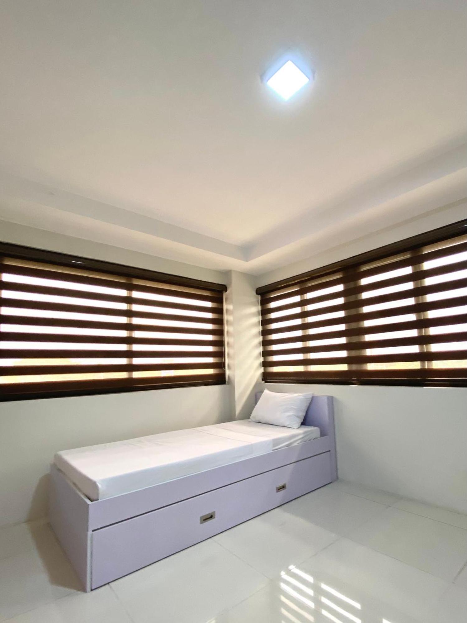 Staycation Hotel San Jose  Zewnętrze zdjęcie